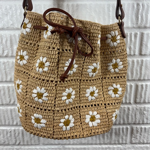 Sezane Raffia Farrow Daisy Embroidered Bag - Picture 5 of 12